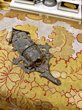 Ancien porte allumettes mural