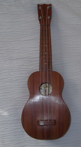 Kamaka ukulele gold label - gold,