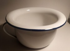 Ancien pot de chambre métal émaillé signé bon état