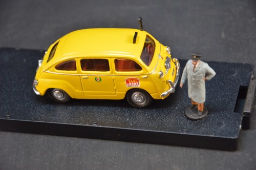 Jouet fiat 600 multipla - jouet,