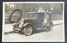 Carte Photo CPA Automobile Homme à côté Voiture MONASIX RENAULT 8001 QD 1 . 1932