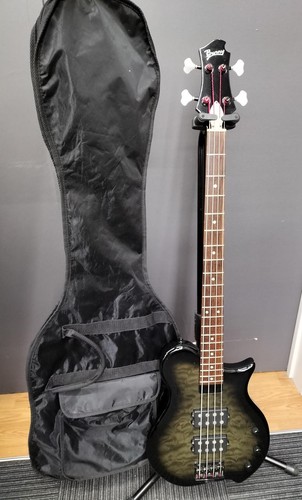 Guitare basse électrique