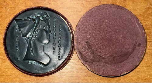 Rare médaille gouvernement - rare,