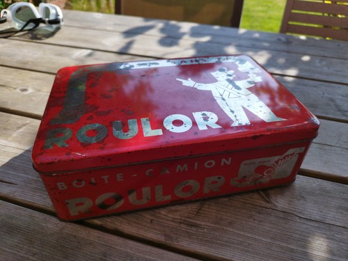 Ancienne boite publicitaire - boite,