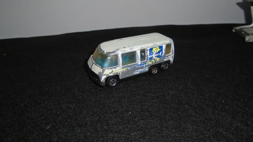 Hot wheels van - hot,