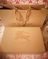 Burberry Boîte et sac shopping 35/22/13 Article en Très bon état Authentique 