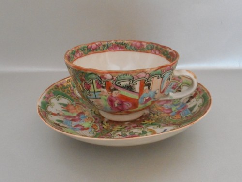 Tasse sous ancienne - ,