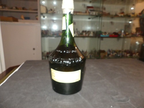 Bouteille liqueur benedictine - bouteille,