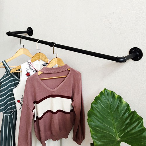 Portant vêtements style - À, de
