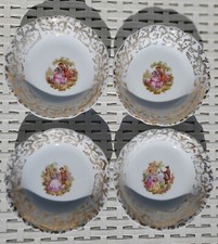 4 PETITES ASSIETTES CREUSES