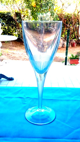 Verre eau vin sur - eau, pied