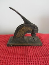 Presse à tampons en fonte 1870