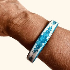 Bracelet Jonc Émail - Main -Fleurs Bleu Blanc vintage mode ancien Art Populaire