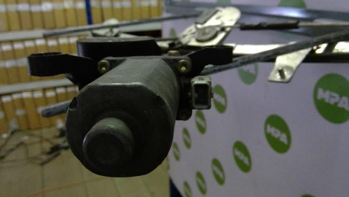 Leve vitre electrique avant