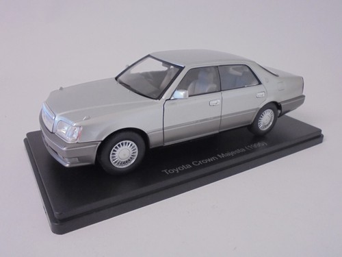 Toyota crown majesta 1995 - toyota,