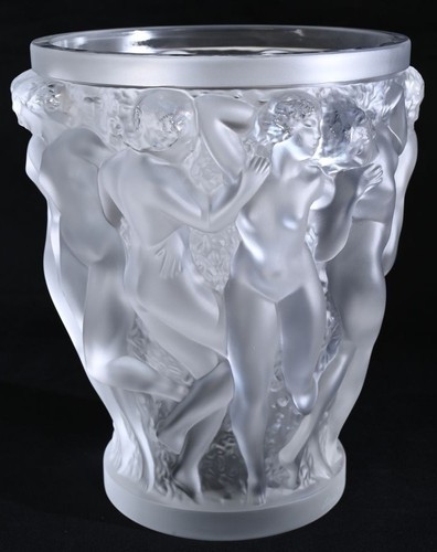Lalique vase bacchantes - —,