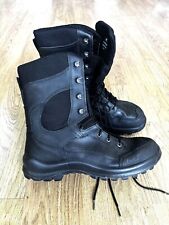 CHAUSSURES DE COMBAT Völkl Delta pro de l'armée autrichienne.