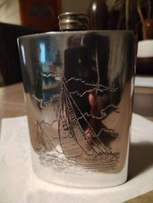 Flasque à alcool vintage