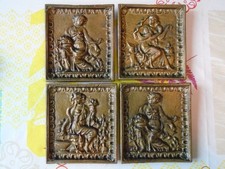 4 BRONZES DECORATIFS DE POELE