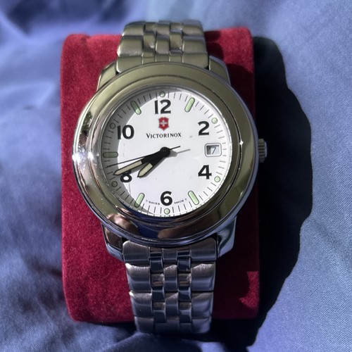 Victorinox swiss army quartz - swiss,