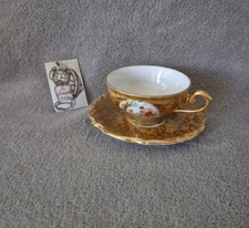 Tasse sous en - tasse, et