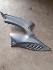 Carénage central gauche moto