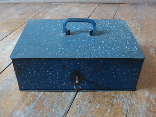 Ancienne boite metal coffre - boite, metal,coffre