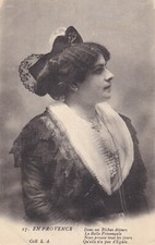 Carte postale ancienne postcard ARLES arlésienne PROVENCE 17 costume timbrée