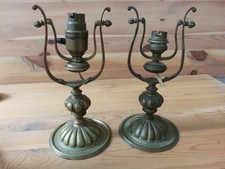 PAIRE DE MONTURES DE LAMPE A