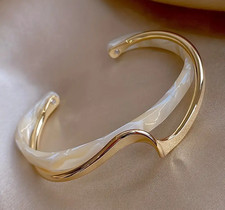 Bracelet manchette ajustable croisé plaqué or 18k