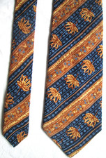 - HANAE MORI cravate cravatte