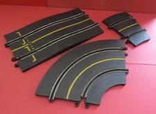 CIRCUIT 24 LOT DE 4 RAILS AVEC LIGNE JAUNE PARFAIT ETAT