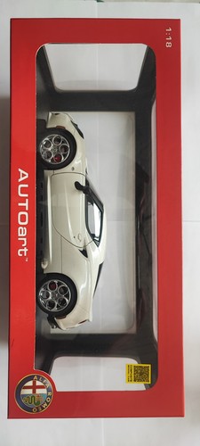 Autoart voiture miniature 18 - autoart,