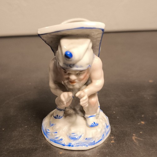 Pyrogene figurine - figurine, en