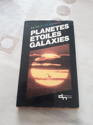 Livre planètes etoiles - -,
