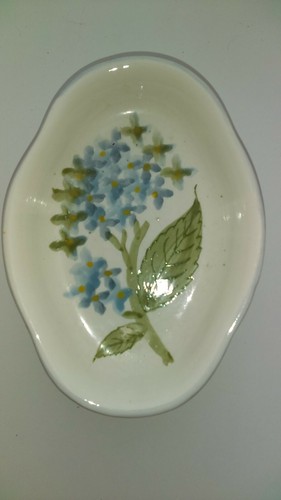 Ceramic pedestal soap dish - soap,
