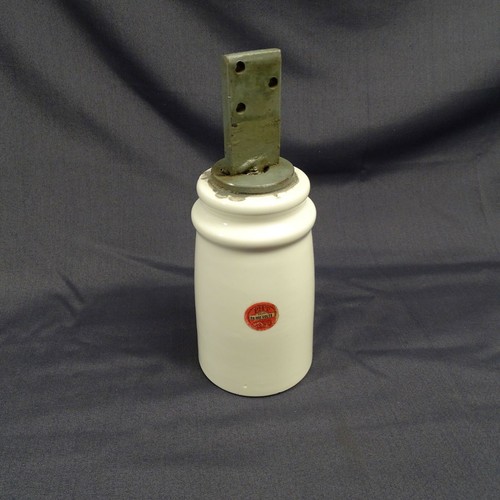 Isolateur electrique - isolateur,