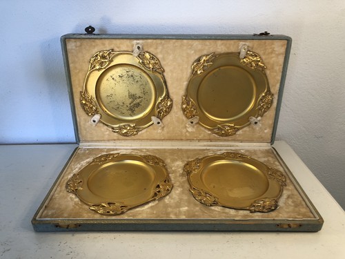 Petits plats métal doré - plats, en