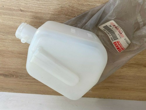 Réservoir liquide de - de,