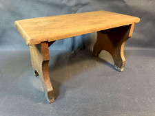 Ancien petit tabouret en bois pour traite des vaches sellette déco chalet