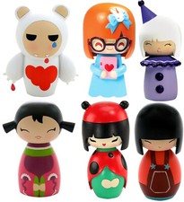 LOT DE 9 MOMIJI POUPEES