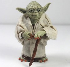 🌌 Figurine Yoda 12 cm Star