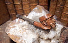 pipe en bois sculpté