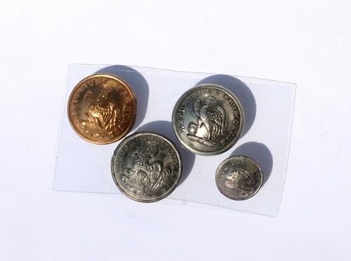 Rare bouton ancien - bouton,