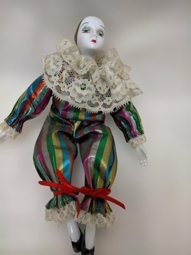 Poupée ancienne porcelaine - en,