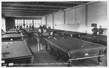 CPA SUR LE THEME DU BILLARD BILLIARD ROOM BUTLIN'S HOLIDAY CAMP FILEY