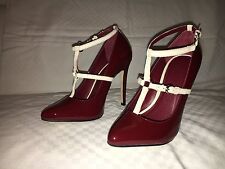 Escarpins à Brides et Talons