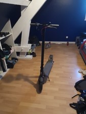 Trottinette électrique XIAOMI Scooter 4 Lite (2nd Gen)