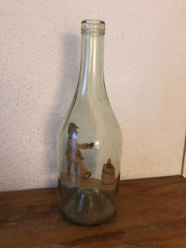 Ancienne jolie bouteille - ,