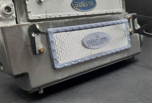 Pocher bugatti engine - 1/8,